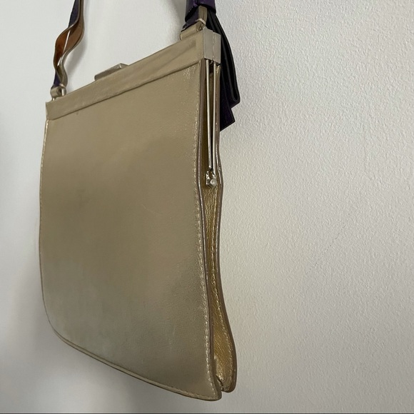 Vintage miu miu square handbag with bow - Picture 2 of 16